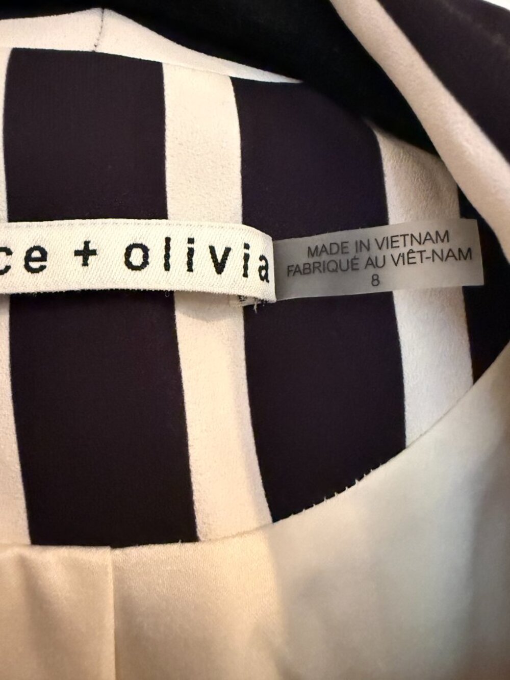 Alice + Olivia Black & White Striped Blazer | Size 8 - Picture 6 of 7